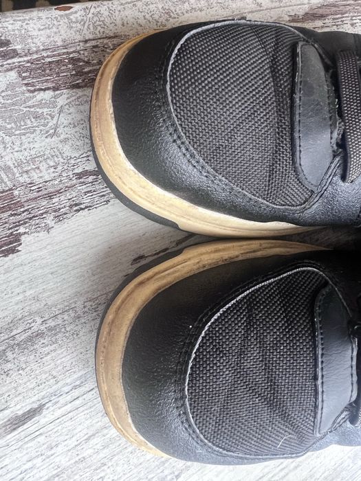 Взуття на злопчика H&M