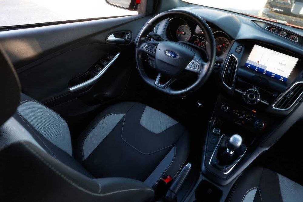 Ford Focus ST      2017