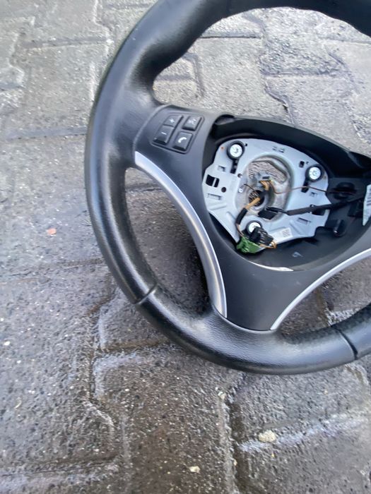Kierownica Multifunkcja BMW E90 E91 E92 E93 E87 E81 E84