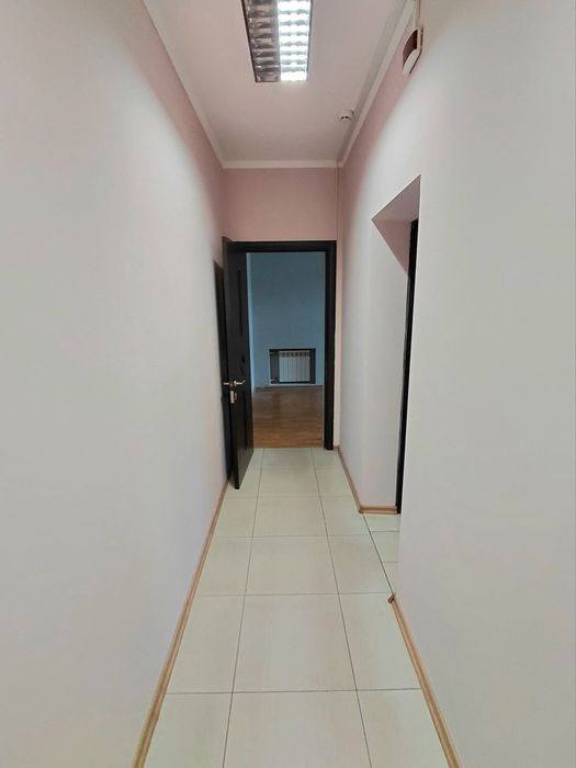 Оренда в центрі міста Суми,  1 лінія, 3 кімнати, 1 поверх.