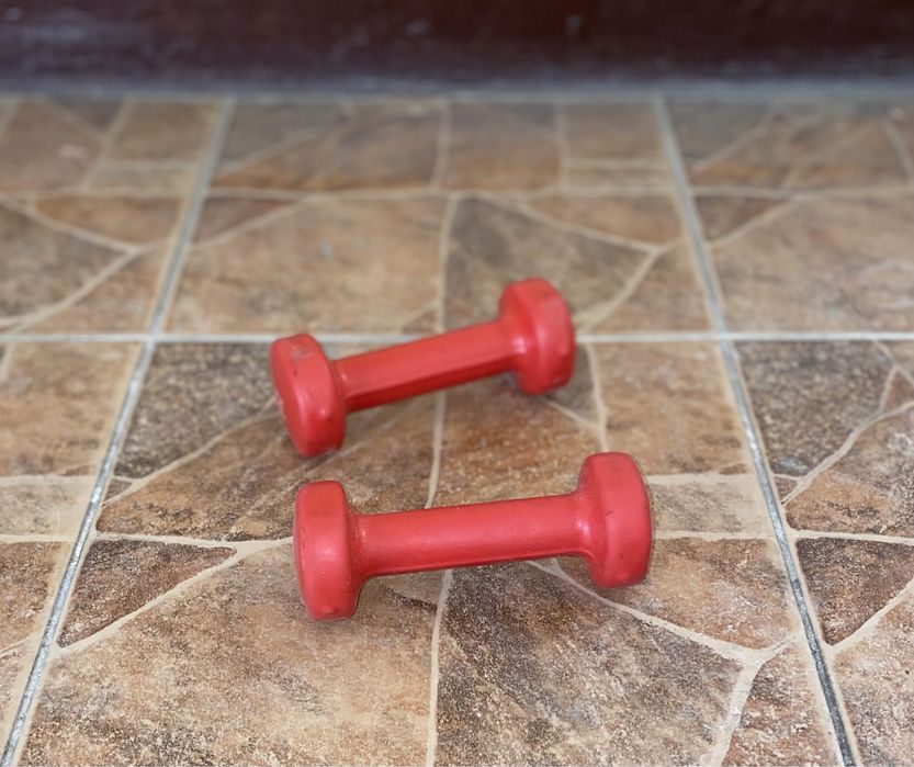 Гантели для фитнеса по 2 кг