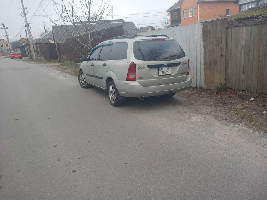 продаеться focus 2.3 газбензОбмен авто з неробочою акпп либо пирожок