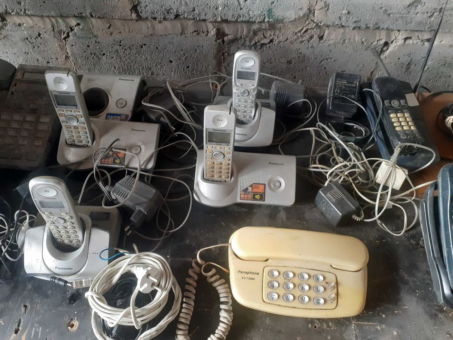 Компьютер, телефоны...