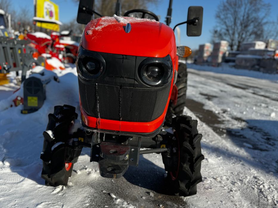 Комплект трактор Hinomoto HM 275 + лопата для снігу і щітка