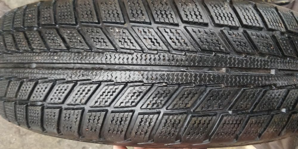 Продам зимові шини R15 Бєлшина