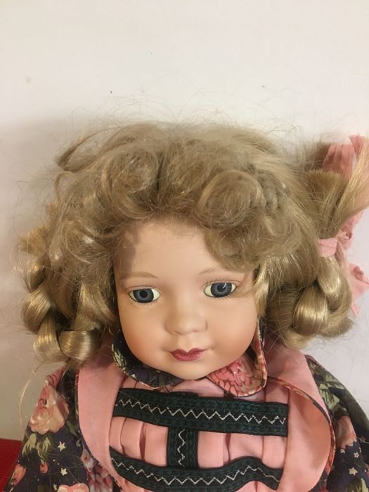 Lalka porcelanowa stara