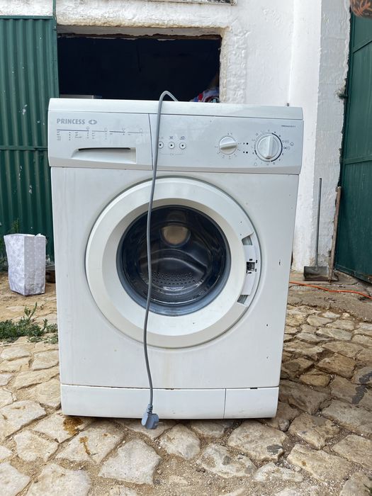 Máquina de Lavar a Roupa