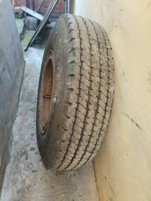 Автошина 10R20 КамАЗ,МАЗ