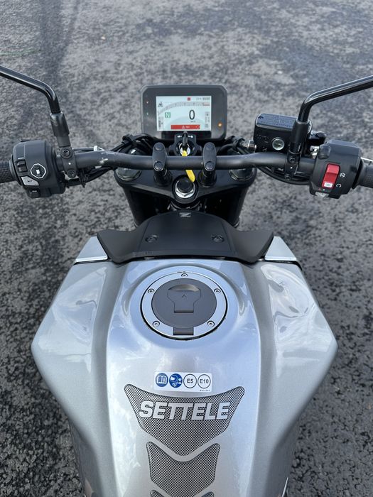 Honda Hornet 750 2025