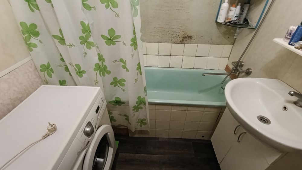 Продаж 2 кімн.квартири 6/9 Космос