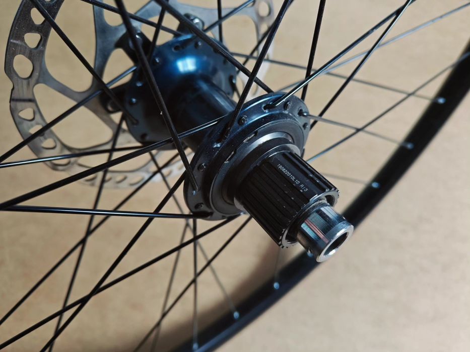 Вілсет/колеса 27,5" на осях 148*12/100*15 Shimano SLX / Marin.