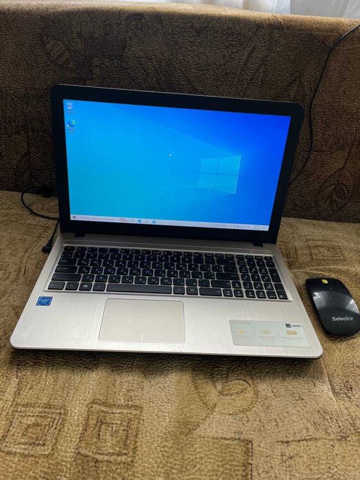 Ноутбук ASUS VivoBook X540NA — стан нового! (Повний комплект)