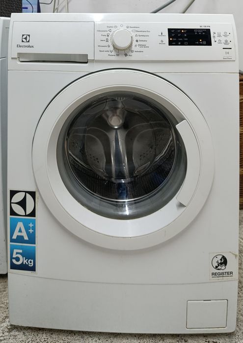Pralka Electrolux 5kg 1200obr/min A++ slim 38cm