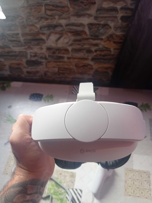 Headset VR Pico 4 Ultra