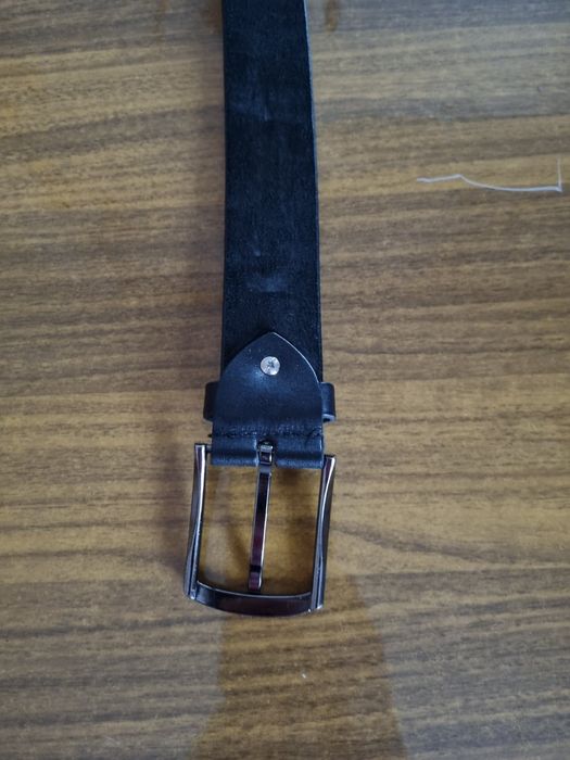Мужской кожаный ремень из натуральной кожи (122 см × 3.7 см).