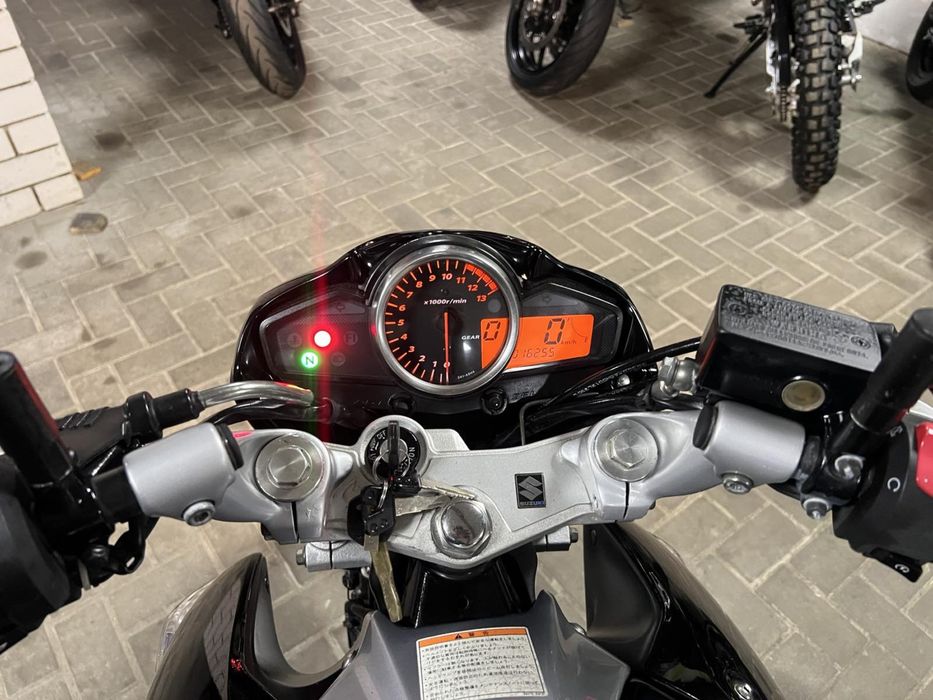 Suzuki GSR250 2012г.