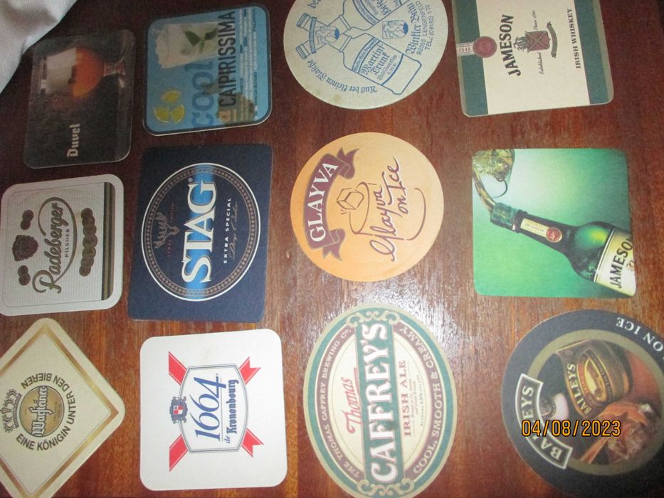 Bases para copos de bebidas e mais...para coleção