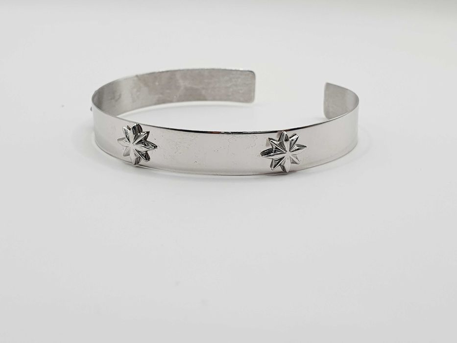 Elegancka bransoletka wykonana ze srebra próby .925