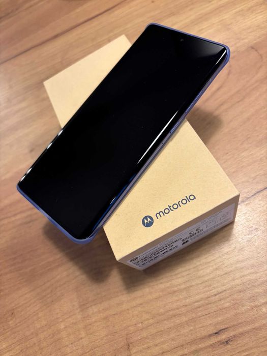 Motorola Edge 50 Pro 12/512GB NFC DualSIM Fioletowy Luxe Lavender 125W