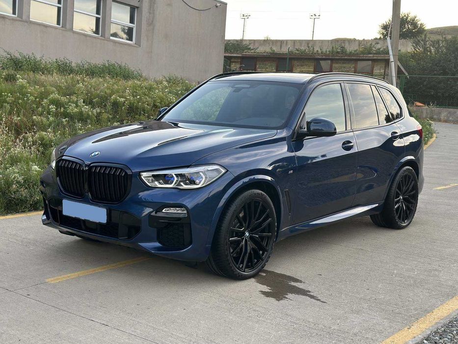 Bmw X5 50i 2019.