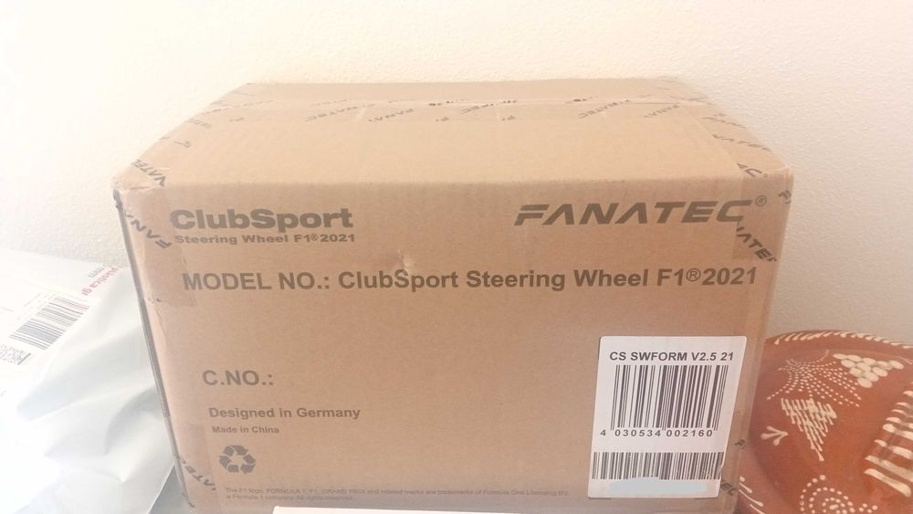 FANATEC SUPER LIMITADO - ClubSport Steering Wheel F1® V2.5 NOVO QR2