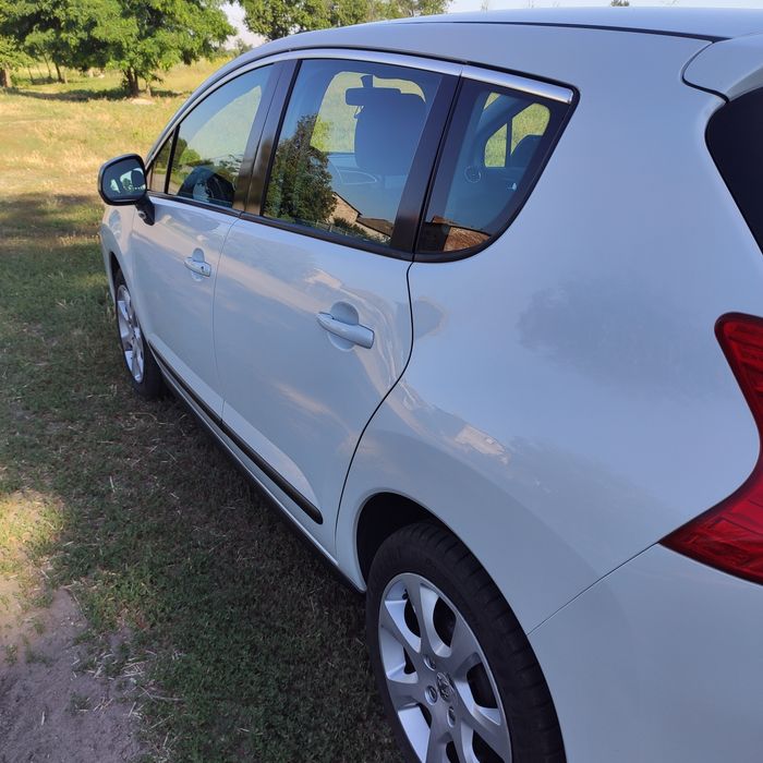Продам Peugeot 3008 2011 г.