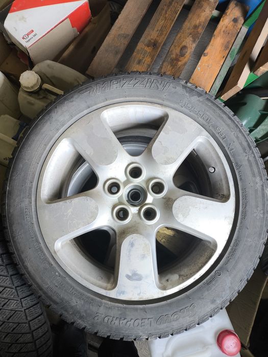 Продам шини 215/55 r17