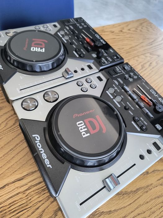 2x Pioneer CDJ 400 + Behringer DJX900 USB