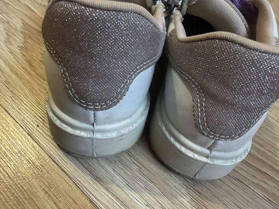 Кеди на дівчинку кросівки шкіряні