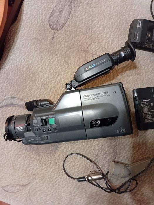 Відеокамера Sharp VL-C7500E