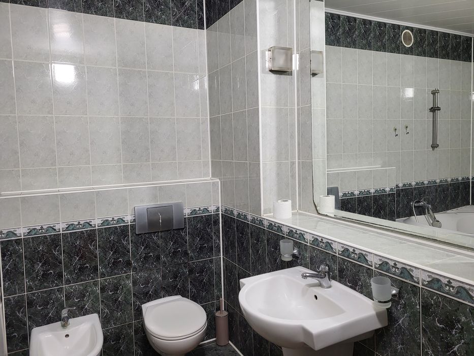 Продам частину будинку в центрі