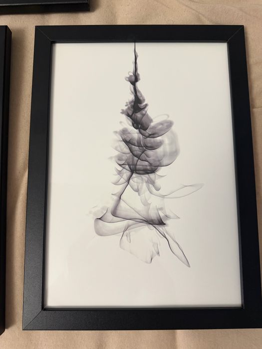 Plakaty obrazy w czarnych ramkach