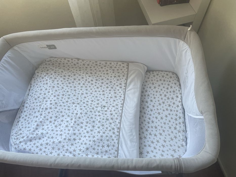 Berço co-sleeping tipo Next to me Jané