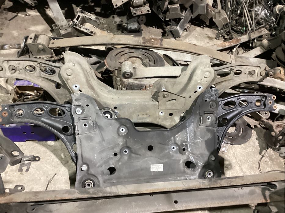 Передня балка Reno Master 3 Opel Movano підвіска ричаг передній