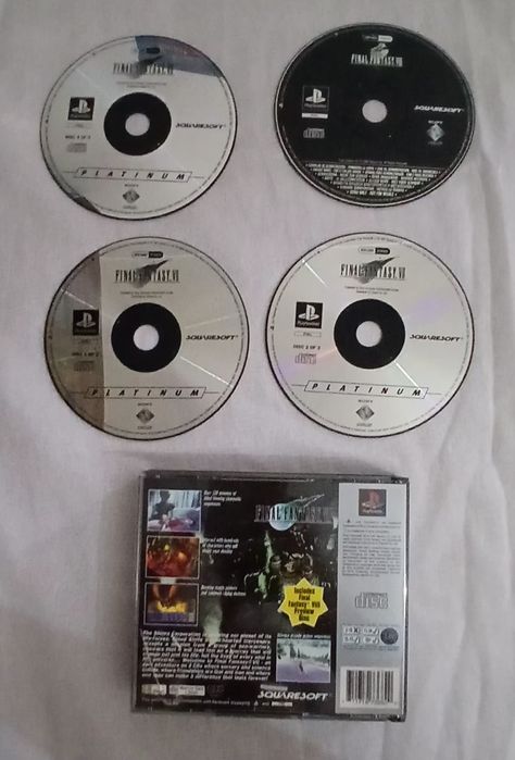 Final Fantasy VII PS1 4 Discos (Completo Jogo)