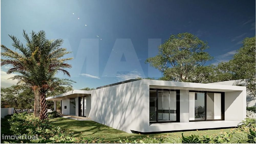 Moradia T4 de Arquitetura Contemporânea com Piscina | Espaço, Confo...