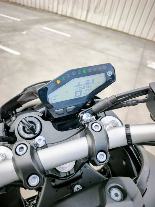 Yamaha MT-09 c/ Akrapovic