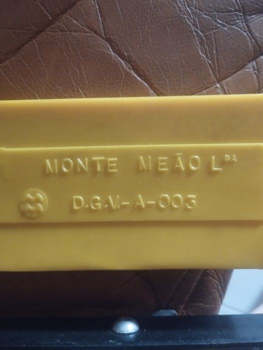 Triângulo de sinalização Monte Meão Lda - Homologado DGV A - 003 -Apto IPO