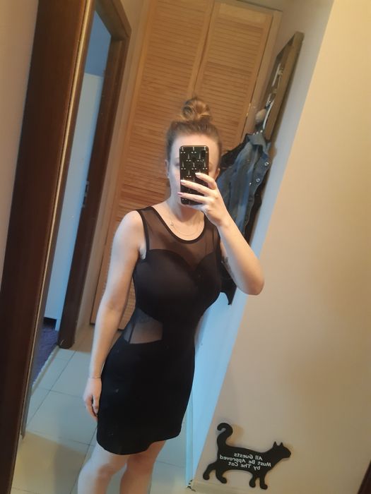 Mała czarna z przeswitami