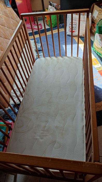 Cama para bebé + parque