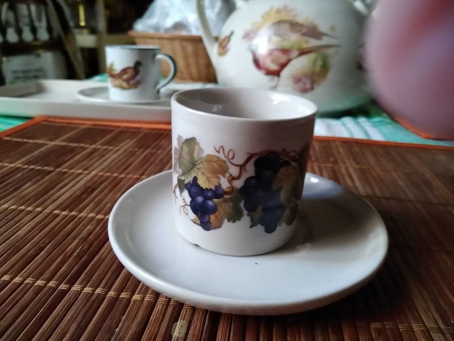 Serviço de café em grés , decoração uvas