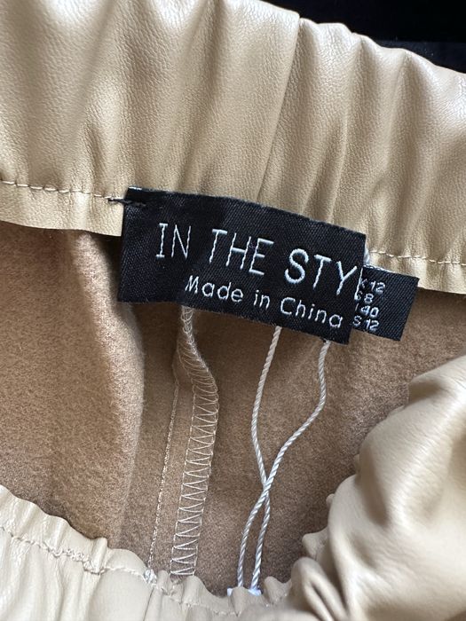 Шкіряні жіночі штани In the style