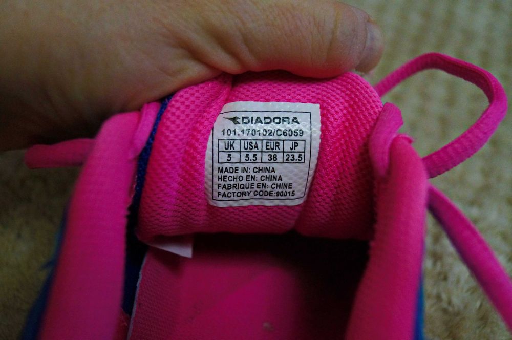 Кроссовки Diadora. Размер 37-38, стелька 24,5