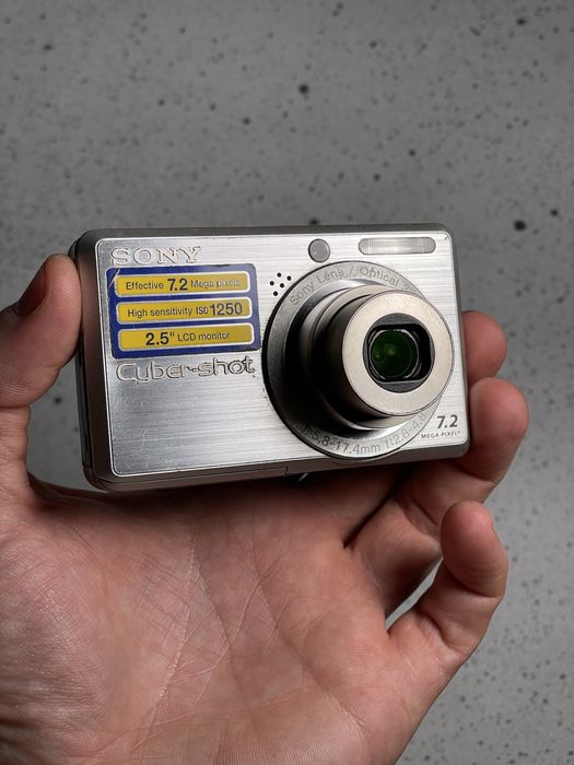 Вживані Sony S750 / W710 / T20 / S930