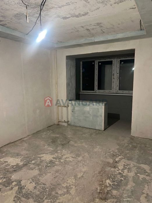 Берестейський,3кімнатна