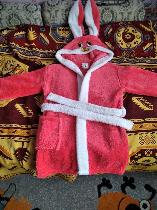 Продам дитячий халат на дівчинку
