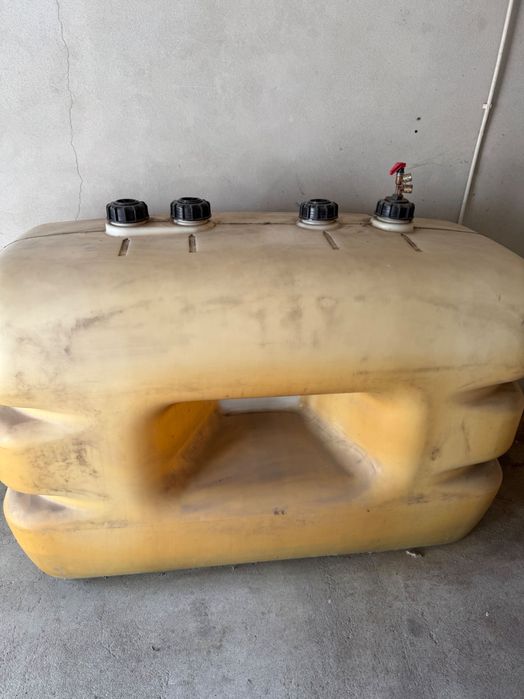 Depósito de gasóleo em polietileno Reyde – 1.000 L
