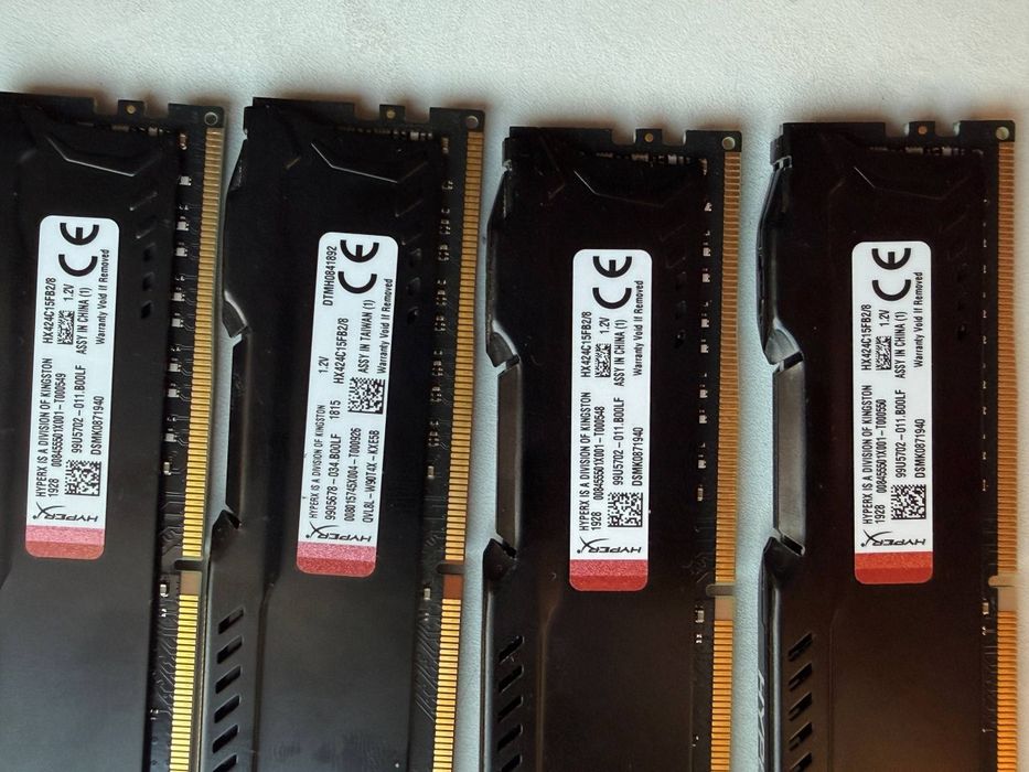 Оперативна пам'ять Kingston Fury HyperX DDR4 2400MHz (4x8GB)