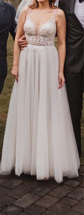 Suknia ślubna kolor ivory