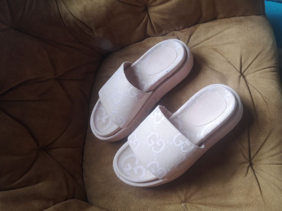 Klapki Gucci  okazja